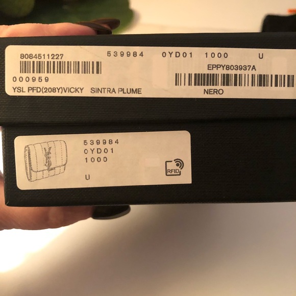 SOLD NWT Bkack and Gold Vicky Wallet - Picture 4 of 6